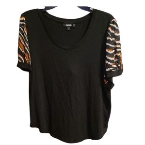 DKNY Black Tee with Vibrant Patterned Sleeves